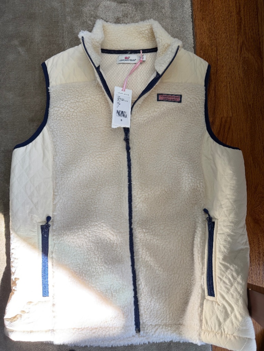 Vinyard vines vest